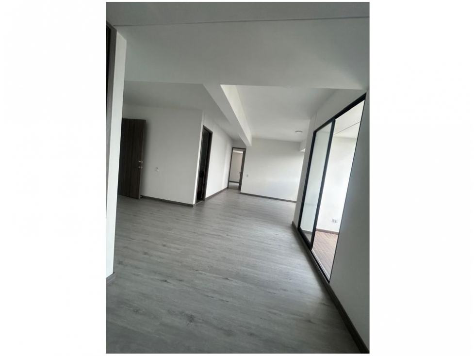 Apartamento en venta en El Poblado, Medellín · foto 4 de 16