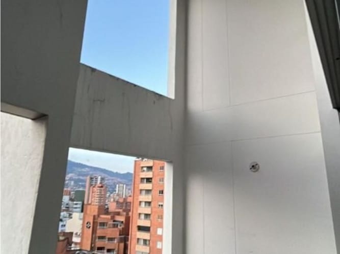 Apartamento de 4 alcobas en venta en Laureles, Medellín, 230 m² · foto 11 de 21