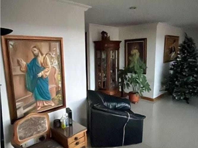 Apartamento de 4 alcobas en venta en Laureles, Medellín, 230 m² · foto 18 de 21