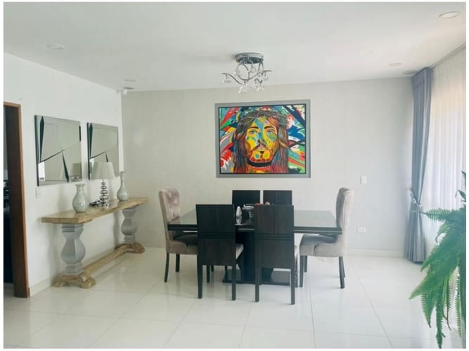 Casa de 4 alcobas en venta en San Jose, Sabaneta, 411 m² · foto 13 de 24