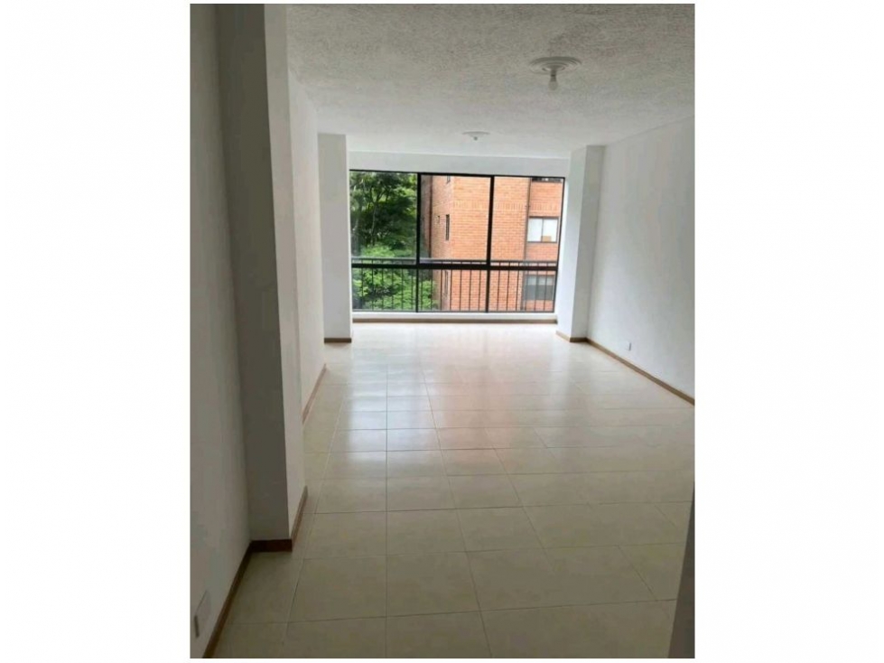 Apartamento en venta en El Esmeraldal, Envigado · foto 3 de 15