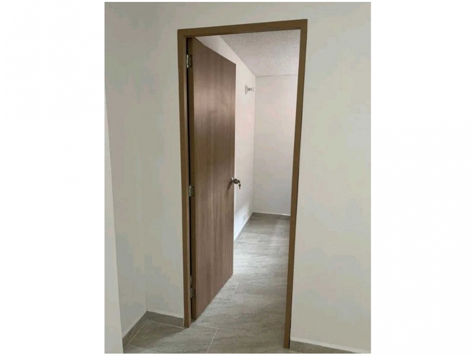 Apartamento en venta en El Esmeraldal, Envigado · foto 4 de 15