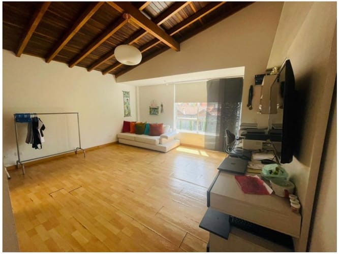 Casa de 4 alcobas en venta en San Jose, Sabaneta, 411 m² · foto 20 de 24