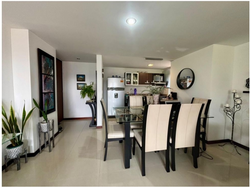 Apartamento en venta en El Poblado, Medellín · foto 4 de 19