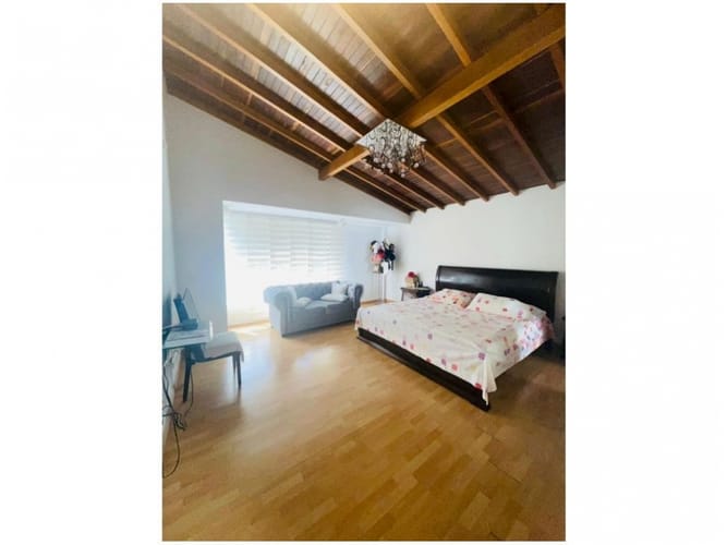 Casa de 4 alcobas en venta en San Jose, Sabaneta, 411 m² · foto 24 de 24