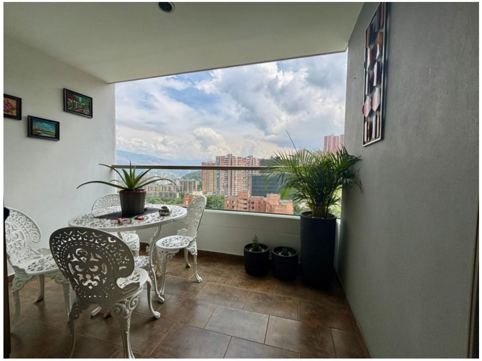 Apartamento en venta en El Poblado, Medellín · foto 10 de 19