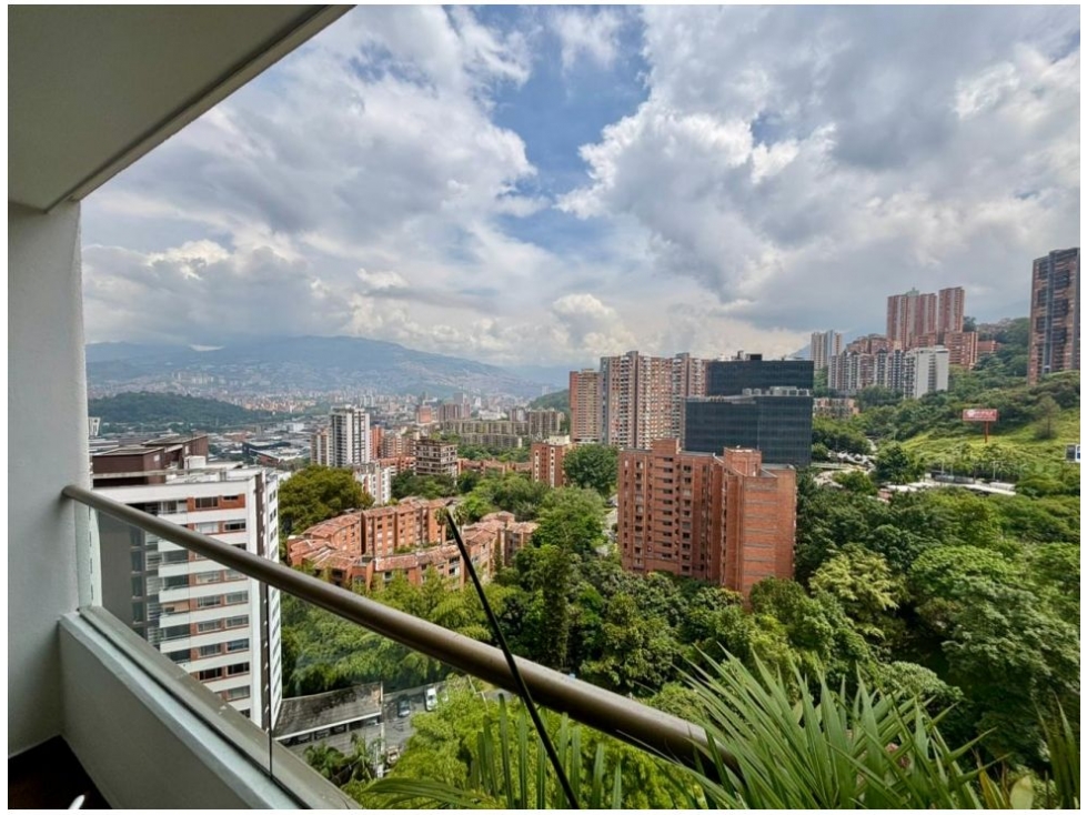 Apartamento en venta en El Poblado, Medellín · foto 11 de 19
