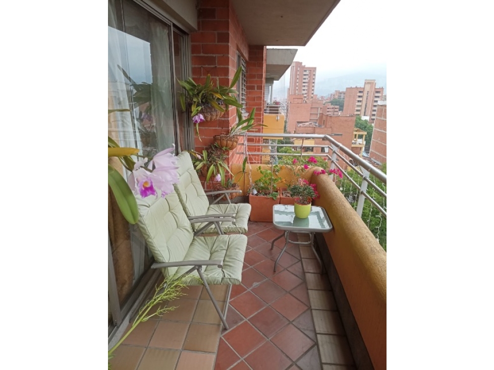 Apartamento en venta en Laureles, Medellín · foto 4 de 24