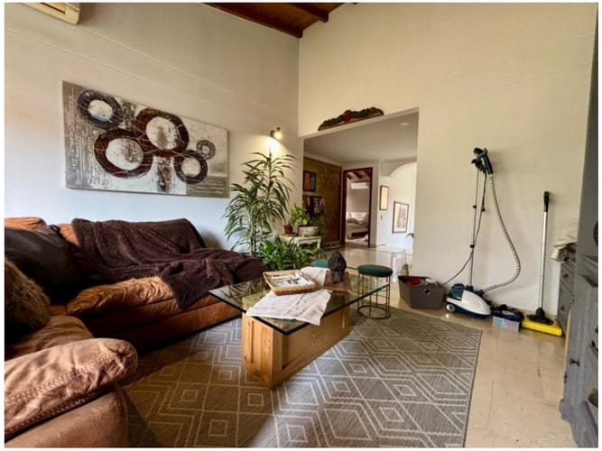 Casa de 3 alcobas en venta en Loma Benedictinos, Envigado, 350 m² · foto 10 de 24