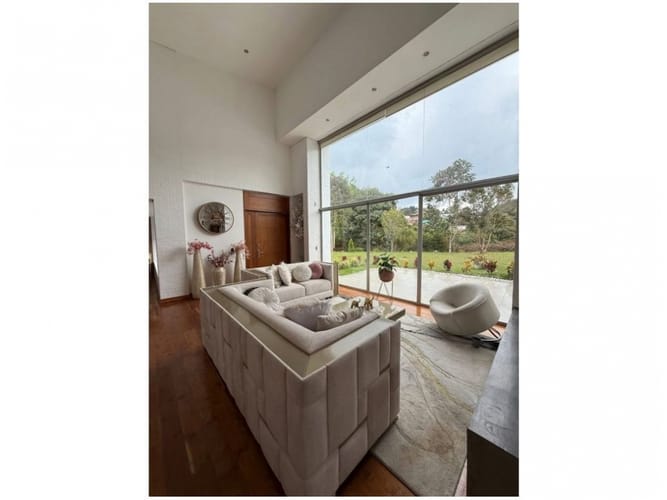 Casa de 5 alcobas en venta en Loma Del Escobero, Envigado, 450 m² · foto 6 de 24