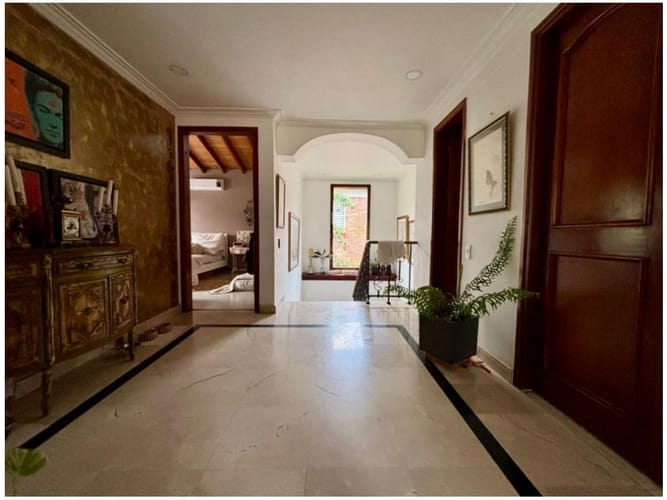 Casa de 3 alcobas en venta en Loma Benedictinos, Envigado, 350 m² · foto 11 de 24