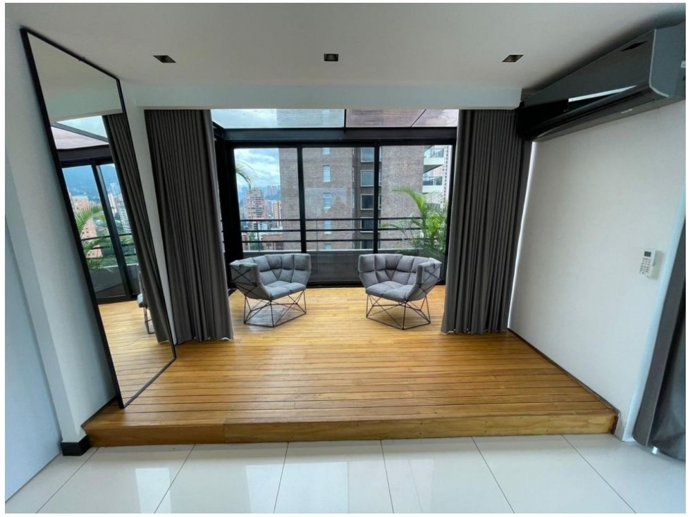 Apartamento en venta en El Poblado, Medellín · foto 6 de 24