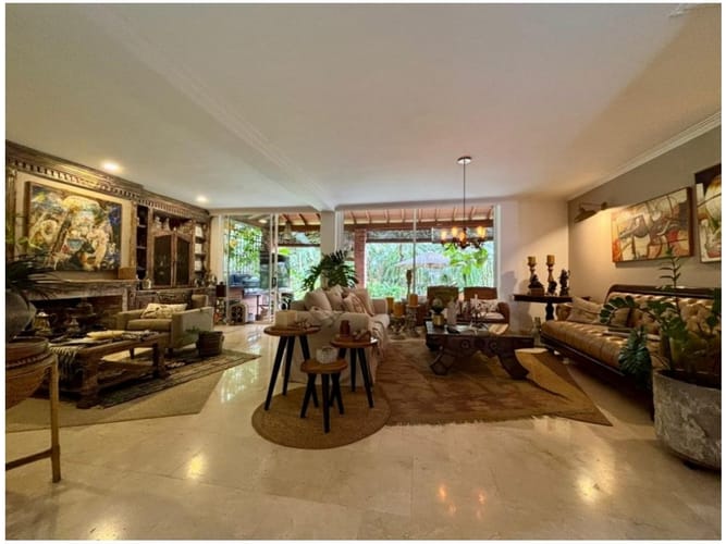 Casa de 3 alcobas en venta en Loma Benedictinos, Envigado, 350 m² · foto 15 de 24