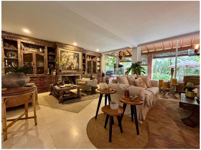 Casa de 3 alcobas en venta en Loma Benedictinos, Envigado, 350 m² · foto 16 de 24