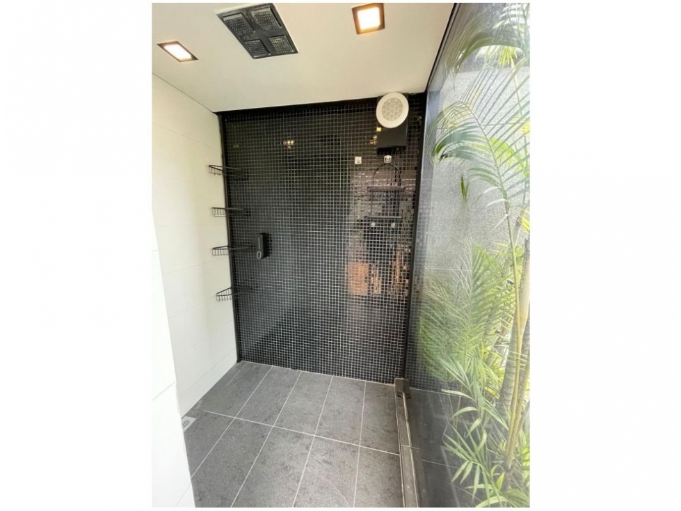 Apartamento en venta en El Poblado, Medellín · foto 10 de 24