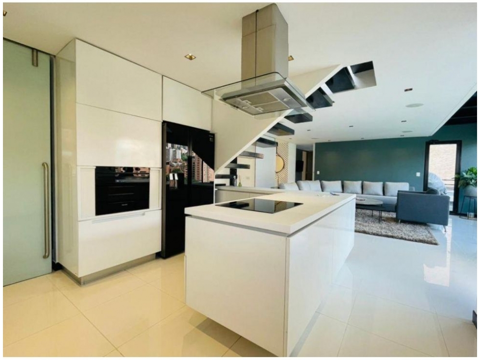 Apartamento en venta en El Poblado, Medellín · foto 13 de 24