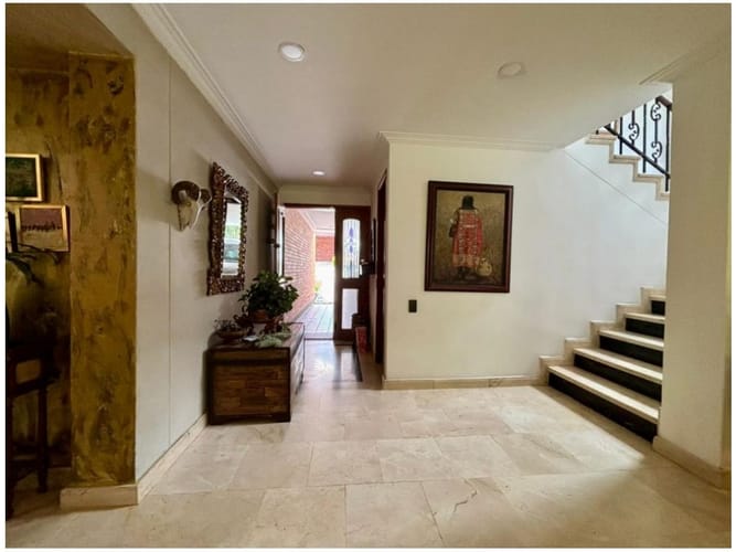 Casa de 3 alcobas en venta en Loma Benedictinos, Envigado, 350 m² · foto 20 de 24