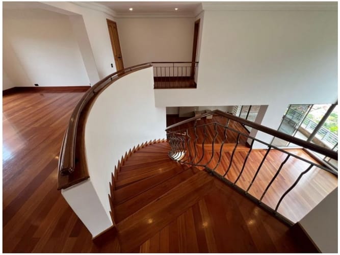 Apartamento de 3 alcobas en venta en Los Naranjos, Medellín, 341 m² · foto 7 de 24