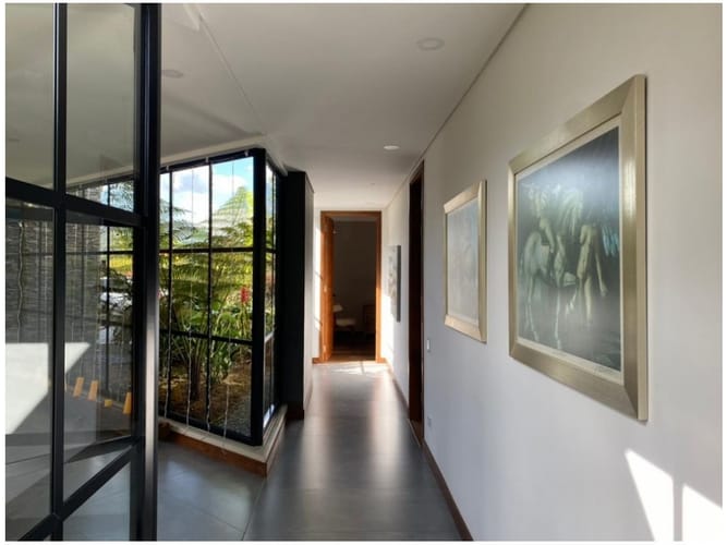 Casa de 3 alcobas en venta en Medellín, 332 m² · foto 7 de 18