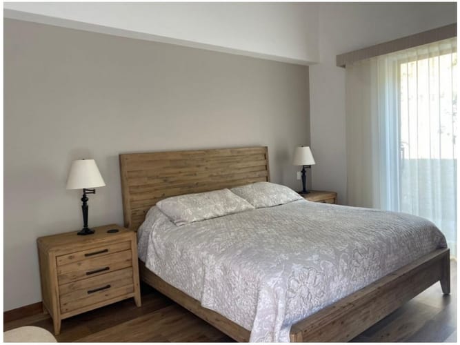 Casa de 3 alcobas en venta en Medellín, 332 m² · foto 10 de 18