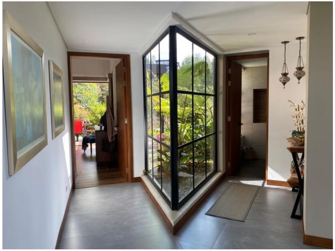 Casa de 3 alcobas en venta en Medellín, 332 m² · foto 14 de 18