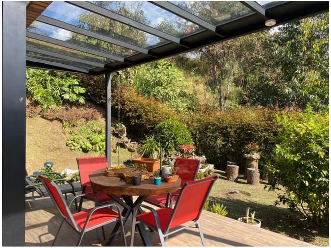 Casa de 3 alcobas en venta en Medellín, 332 m² · foto 15 de 18