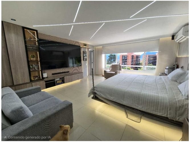 Casa de 3 alcobas en venta en Los Naranjos, Medellín, 361 m² · foto 12 de 24