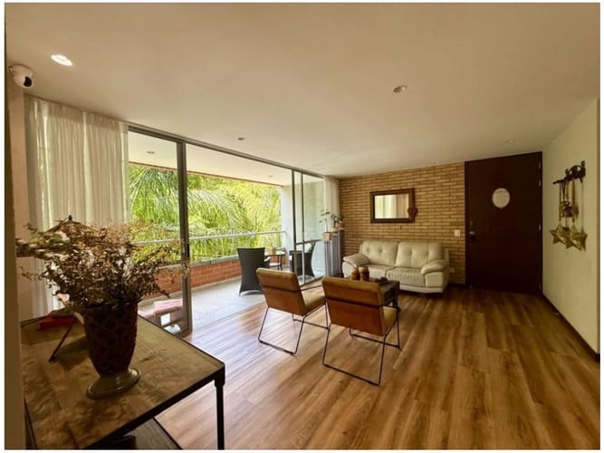 Apartamento de 3 alcobas en venta en Cumbres, Envigado, 124 m² · foto 3 de 24
