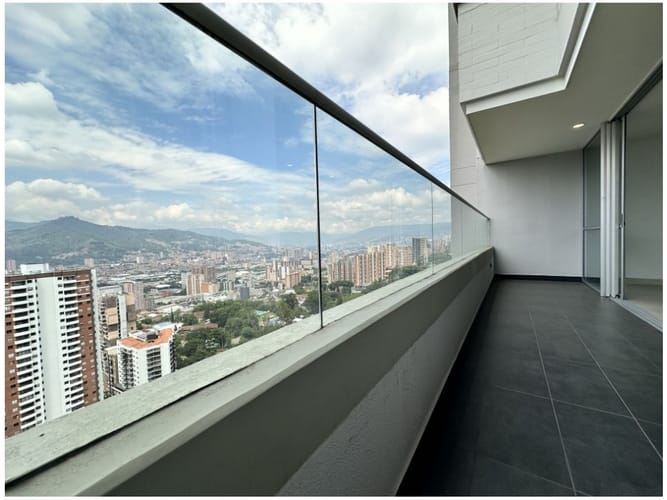 Apartamento de 2 alcobas en venta en La Cuenca, Sabaneta, 85 m² · foto 3 de 20