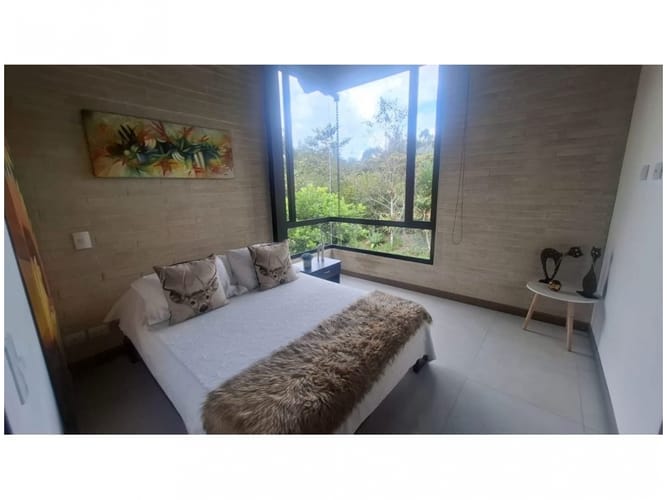 Casa de 3 alcobas en venta en Medellín, 308 m² · foto 8 de 12