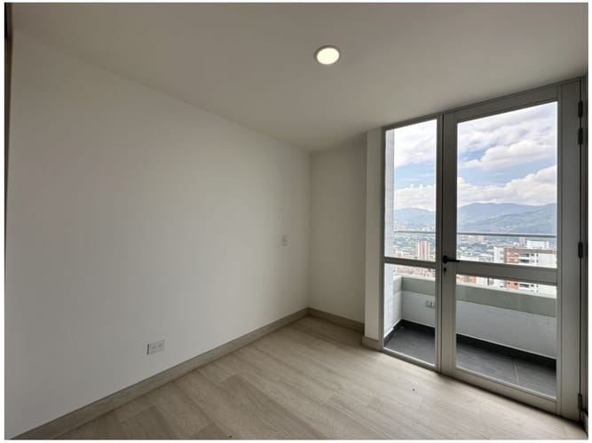 Apartamento de 2 alcobas en venta en La Cuenca, Sabaneta, 85 m² · foto 19 de 20