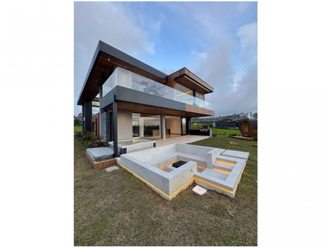 Casa de 4 alcobas en venta en Las Palmas, Envigado, 1071 m² · foto 7 de 23