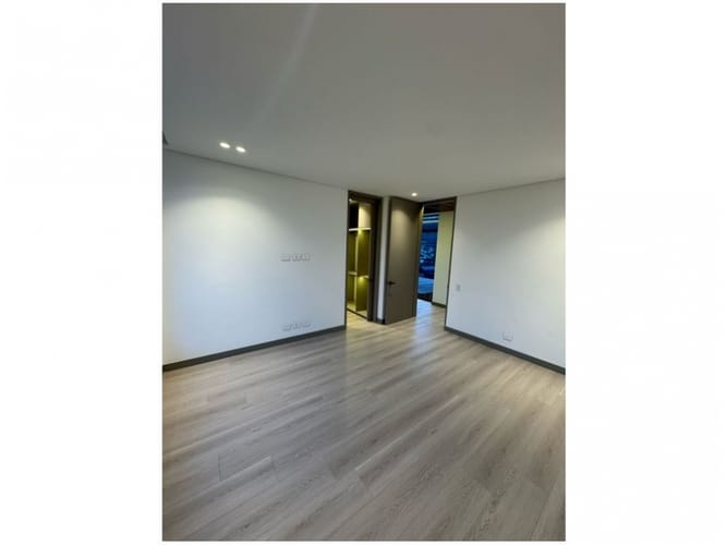 Casa de 4 alcobas en venta en Las Palmas, Envigado, 1071 m² · foto 14 de 23