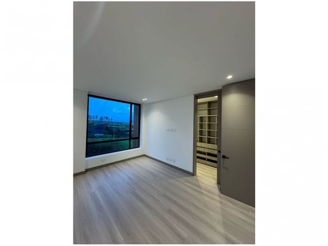 Casa de 4 alcobas en venta en Las Palmas, Envigado, 1071 m² · foto 16 de 23
