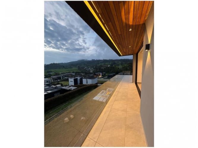 Casa de 4 alcobas en venta en Las Palmas, Envigado, 1071 m² · foto 17 de 23