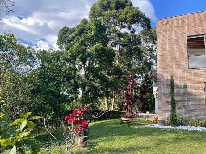 Casa de 5 alcobas en venta en Escobero, Envigado, 429 m² · foto 18 de 24