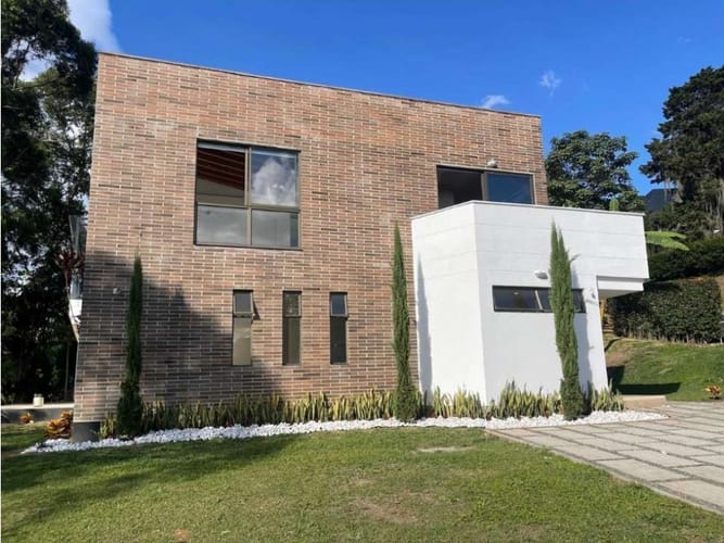 Casa de 5 alcobas en venta en Escobero, Envigado, 429 m² · foto 22 de 24