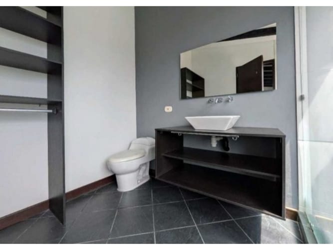 Casa de 4 alcobas en venta en Rionegro, 500 m² · foto 5 de 6