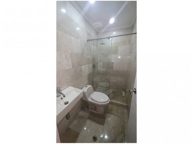 Apartamento de 3 alcobas en venta en Laureles, Medellín, 164 m² · foto 11 de 20