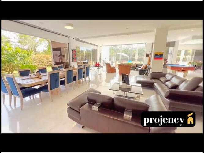 Casa de 9 alcobas en venta en Llano Grande, Rionegro · foto 3 de 22
