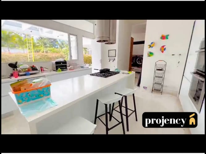 Casa de 9 alcobas en venta en Llano Grande, Rionegro · foto 6 de 22