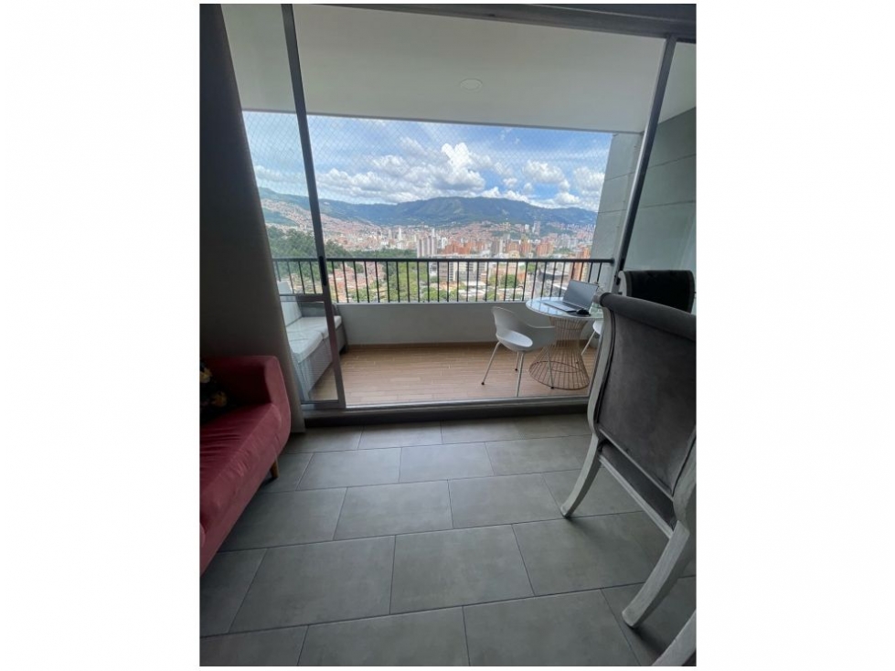 Apartamento en venta en Los Colores, Medellín · foto 3 de 16
