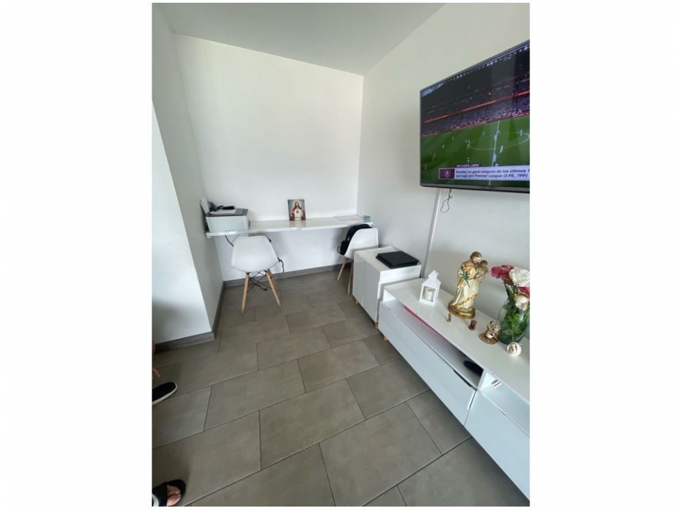 Apartamento en venta en Los Colores, Medellín · foto 4 de 16