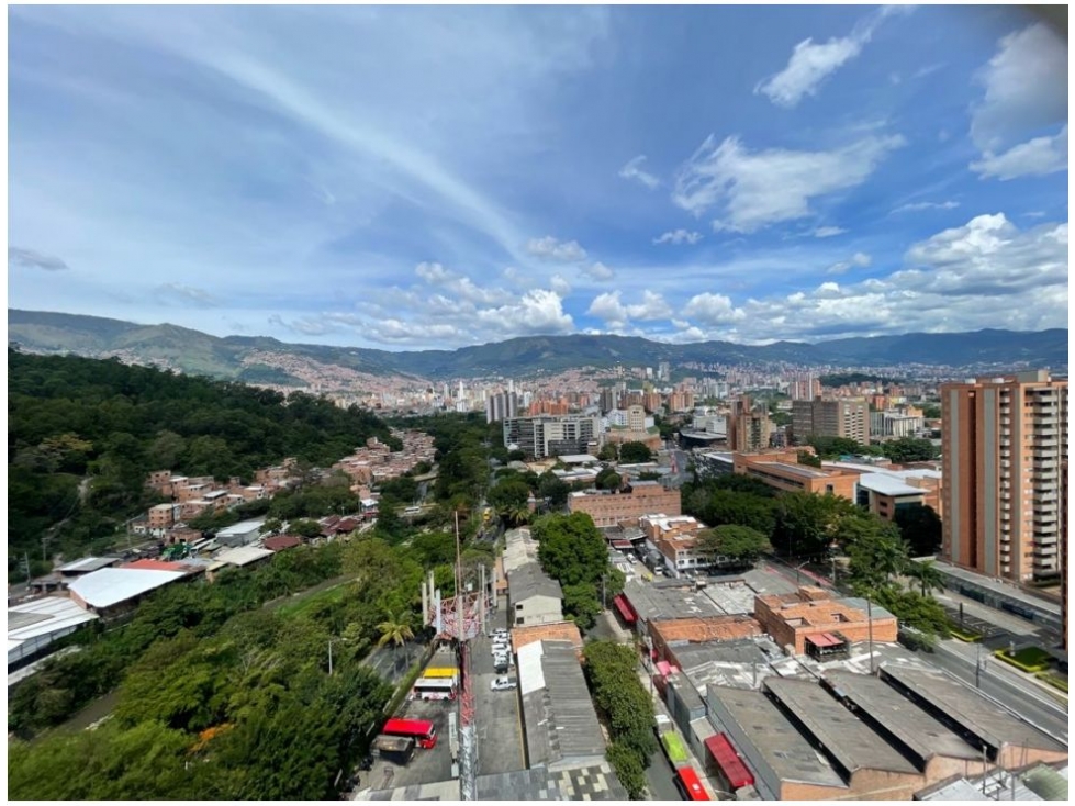 Apartamento en venta en Los Colores, Medellín · foto 5 de 16