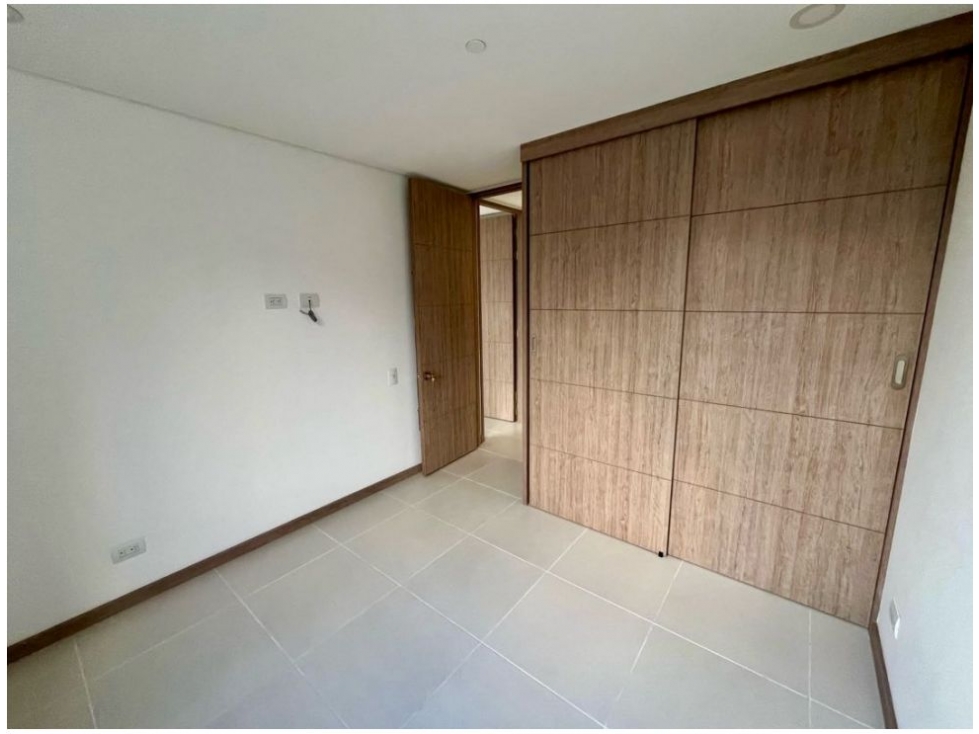 Apartamento en venta en Loma Del Esmeraldal, Envigado · foto 11 de 12
