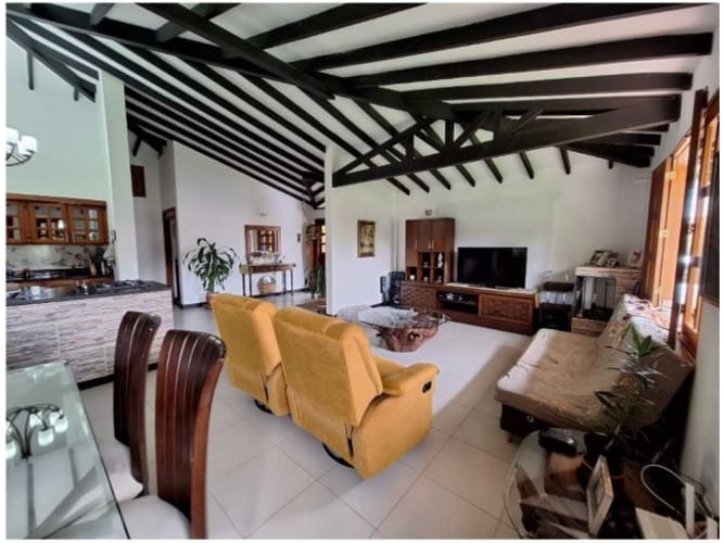 Casa de 3 alcobas en venta en Pontezuela, Rionegro, 215 m² · foto 8 de 24