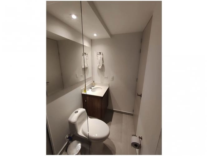 Apartamento de 3 alcobas en venta en Asdesillas, Sabaneta, 83 m² · foto 9 de 11