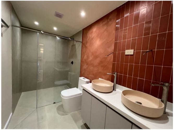 Casa de 3 alcobas en venta en Los Naranjos, Medellín, 215 m² · foto 10 de 24