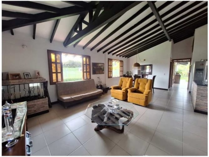Casa de 3 alcobas en venta en Pontezuela, Rionegro, 215 m² · foto 10 de 24