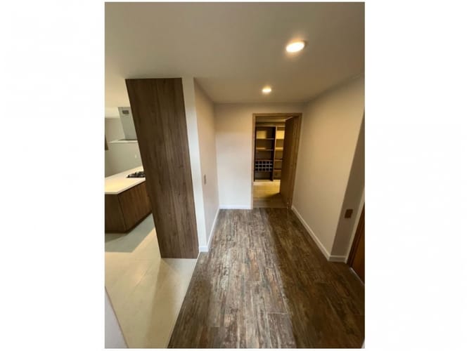 Casa de 3 alcobas en venta en Los Naranjos, Medellín, 215 m² · foto 19 de 24